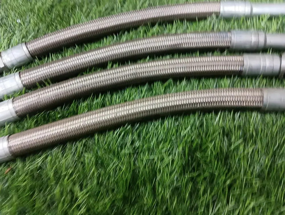 Cummins Big Cam turbo drain pipe 3074164, part number 3074164