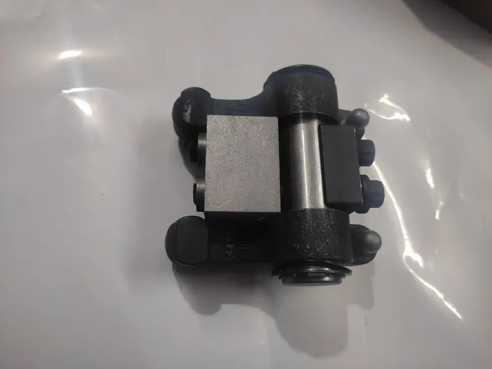 Cummins 6CT rocker lever 3934921, part number 3934921