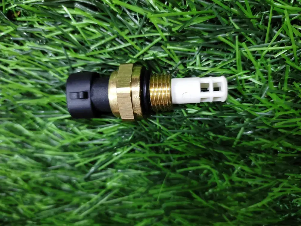 Cummins coolant temperature sensor 3085185, part number 3085185