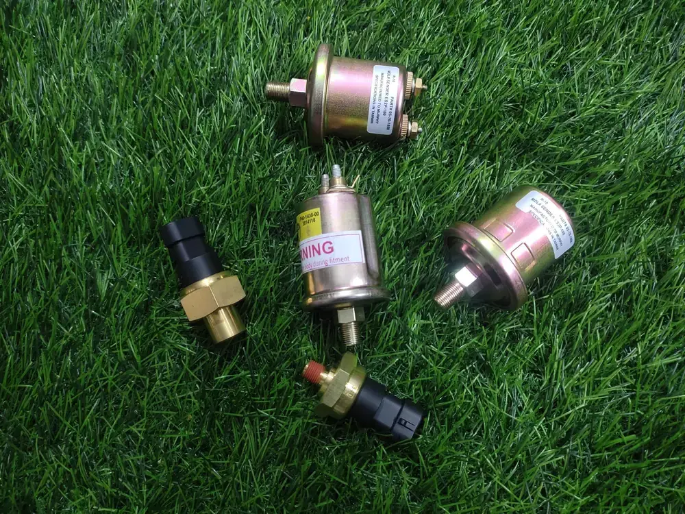 Cummins engine safety sensor switches, part number 4921475