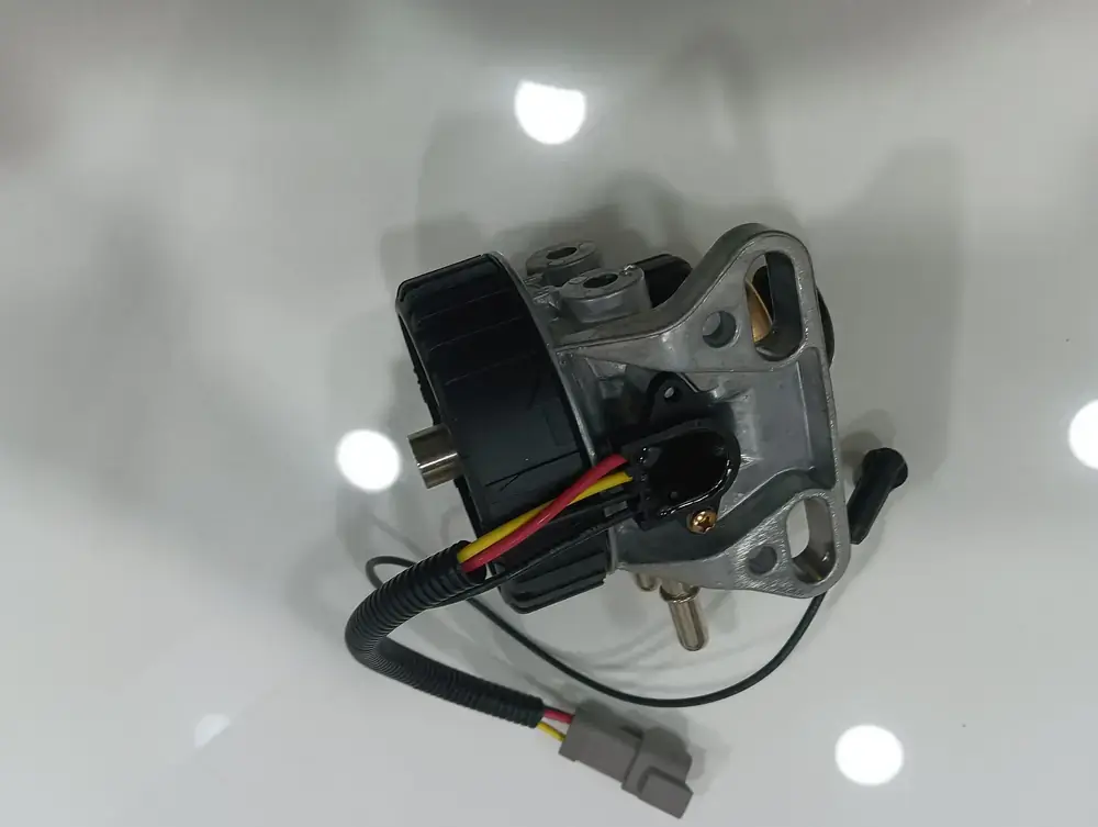 Cummins fuel filter head 5364386, part number 5364386