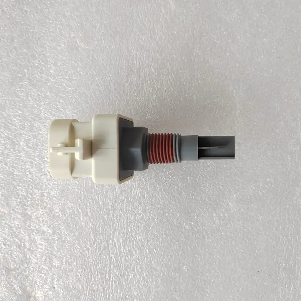 Cummins LCWL coolant level sensor 2872769, part number 2872769