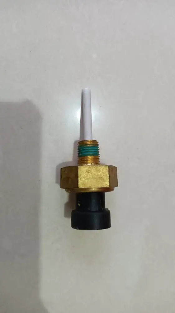 Cummins LCWL coolant level sensor 2872769, part number 2872769
