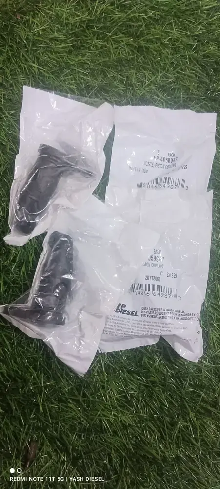 Cummins N14 PC nozzle 4058947, part number 4058947