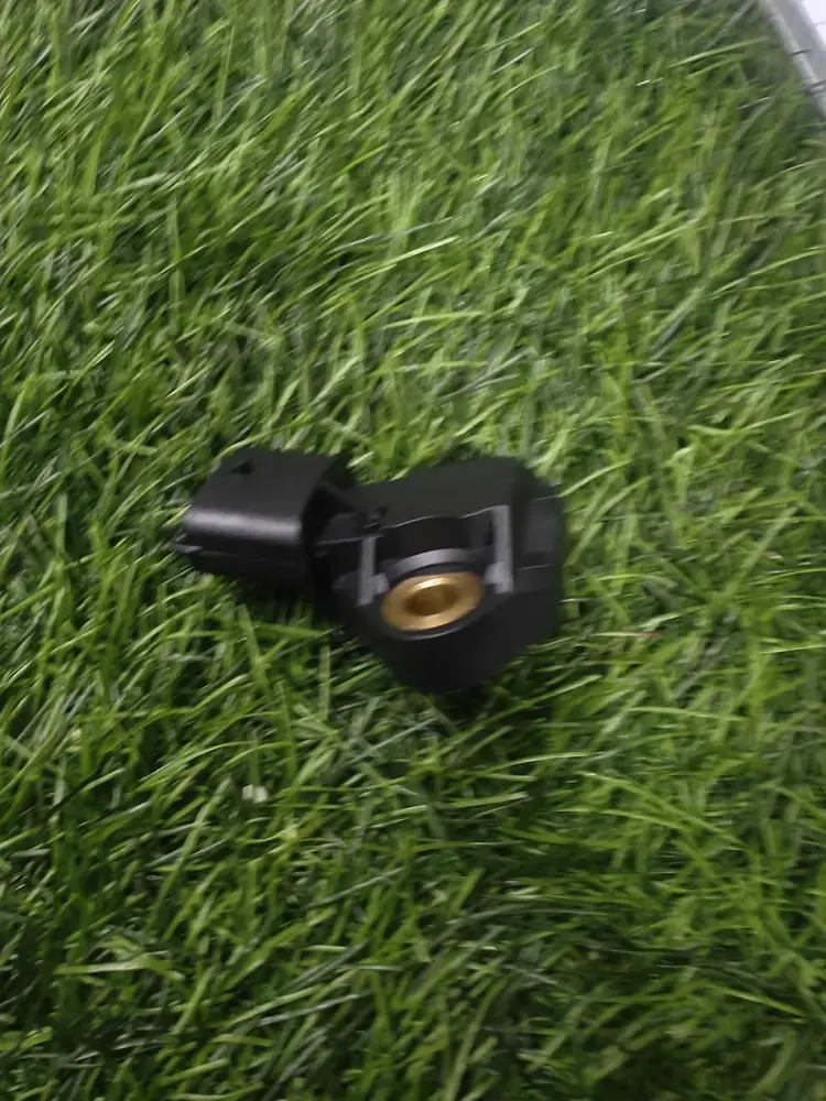 Cummins sender unit sensor 4890193, part number 4890193