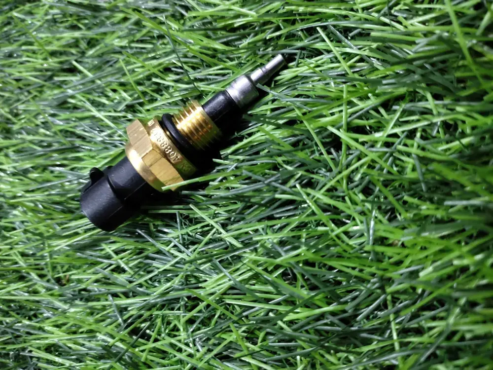 Cummins temperature sensor 4088832, part number 4088832