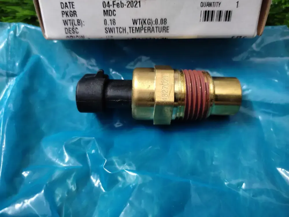 Cummins temperature switch 4327017, part number 4327017
