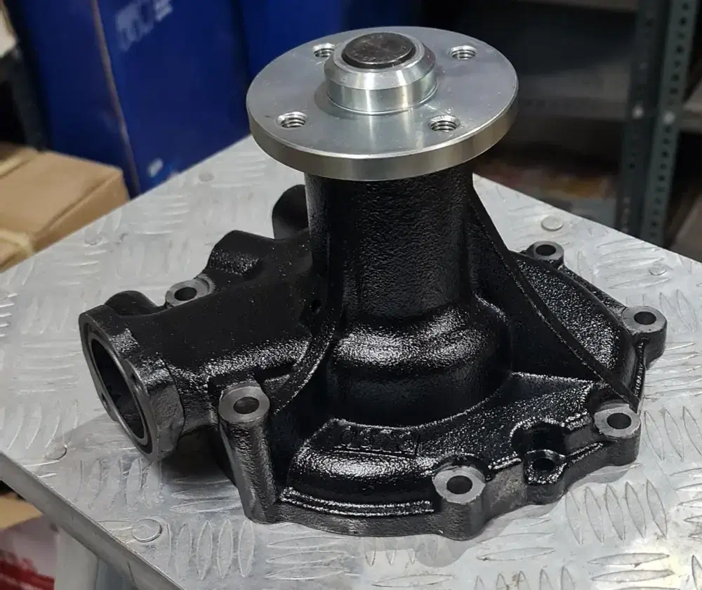 Kobelco SK210 water pump 16100-E0373, part number 16100-E0373