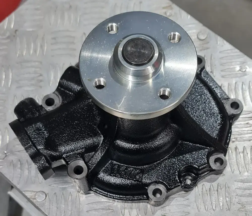 Kobelco SK210 water pump 16100-E0373, part number 16100-E0373