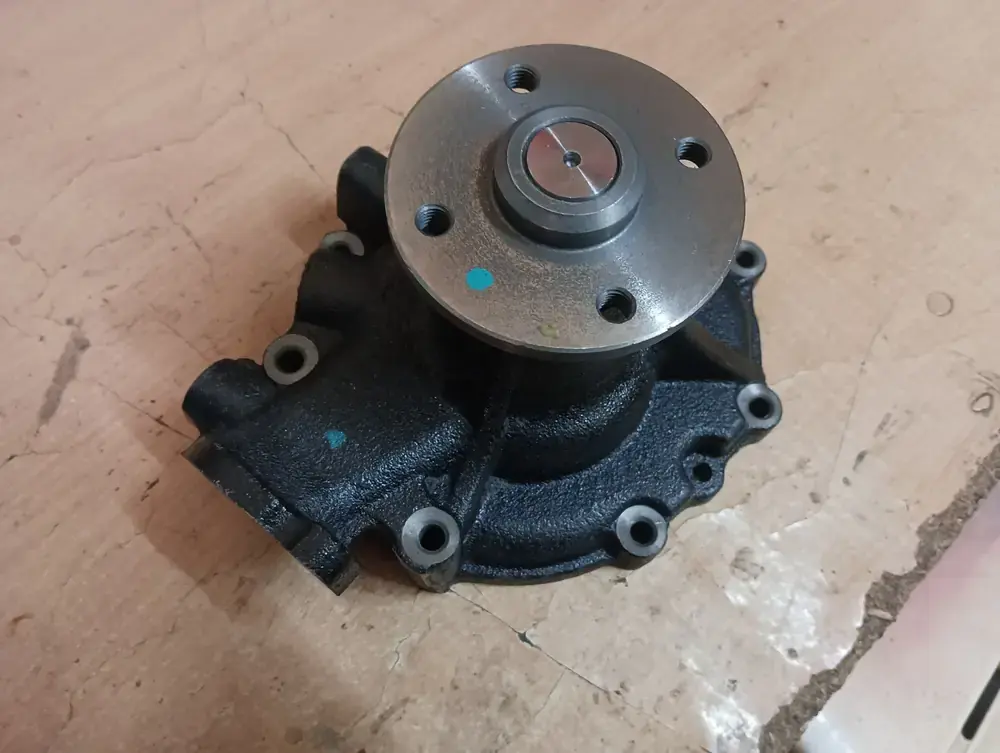 Kobelco SK210 water pump 16100-E0373, part number 16100-E0373