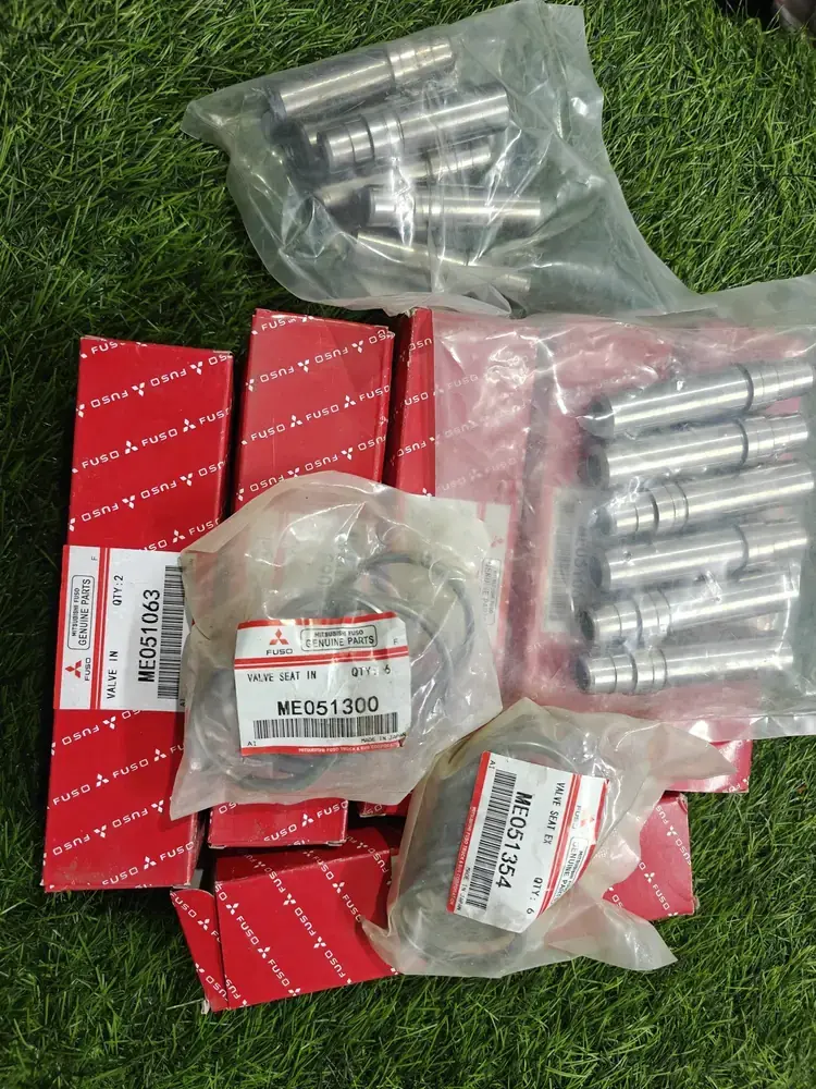 Mitsubishi 6D22 engine spares, part number ME051063